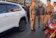 Rival students open fire on Bangkok road, injuring 2 teens and innocent woman | Thaiger