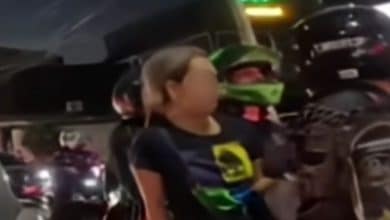 Foreign motorcyclist clashes with Thai rider during traffic jam | Thaiger