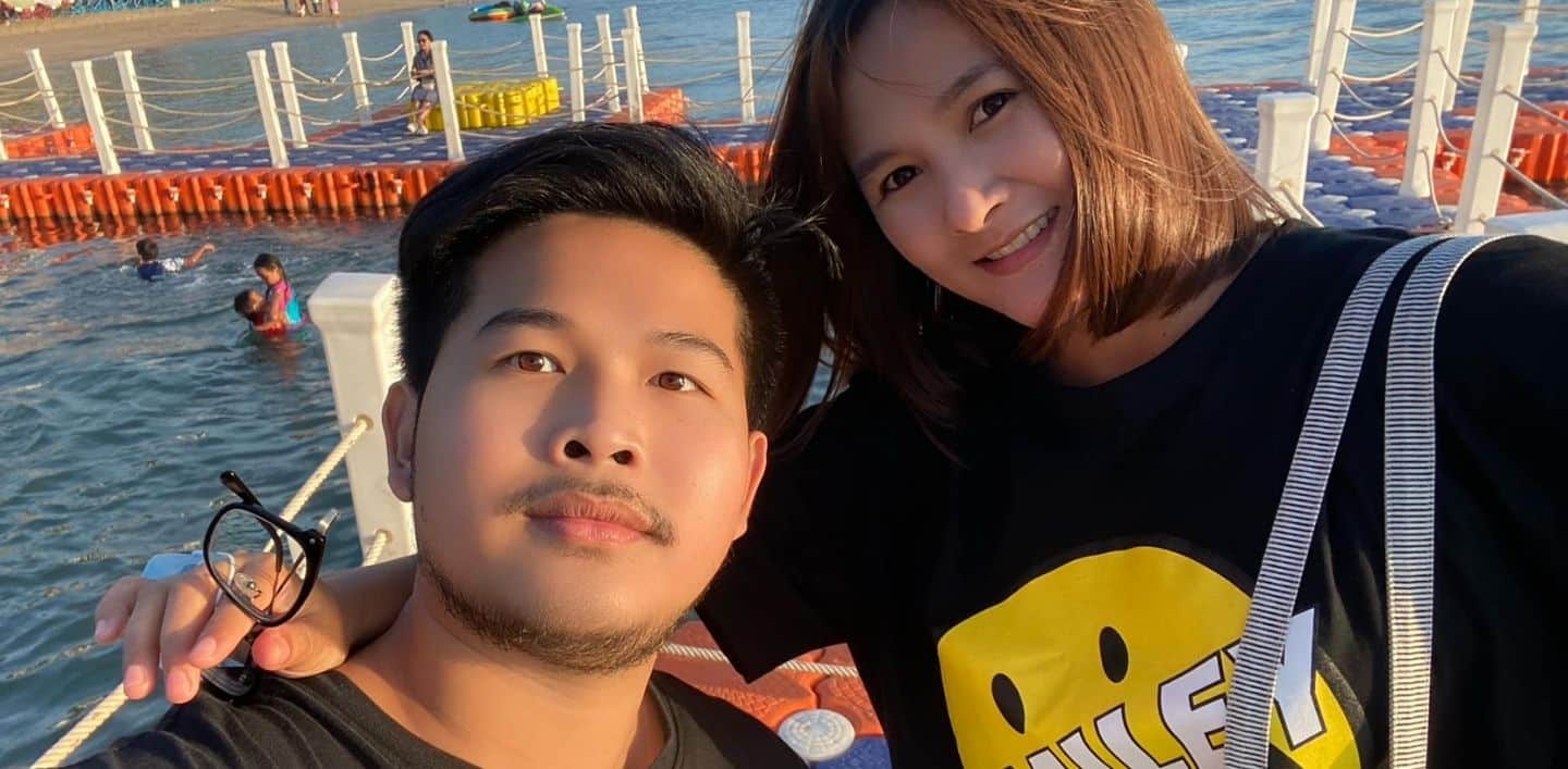 Thai man lost girlfriend after crane collapses on train in Korat