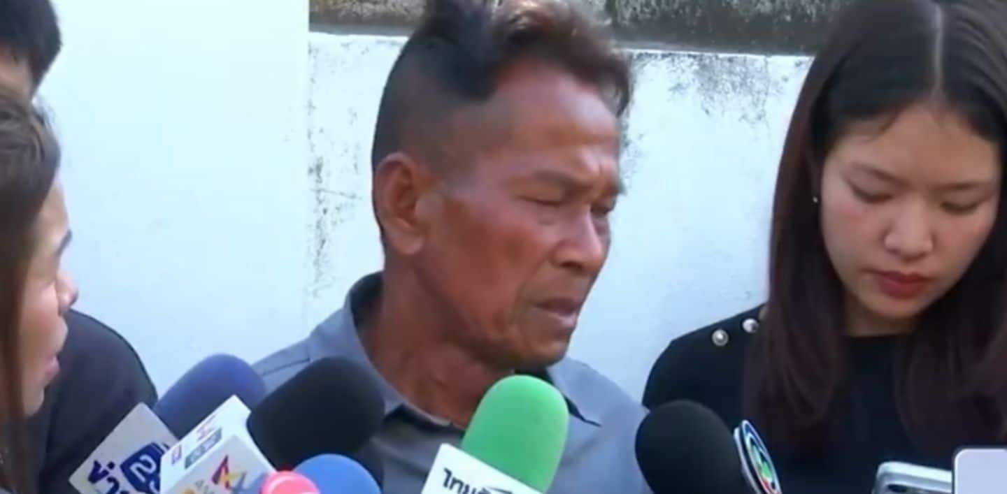 Thai father retrieves body of daughter killed in Korat train crash