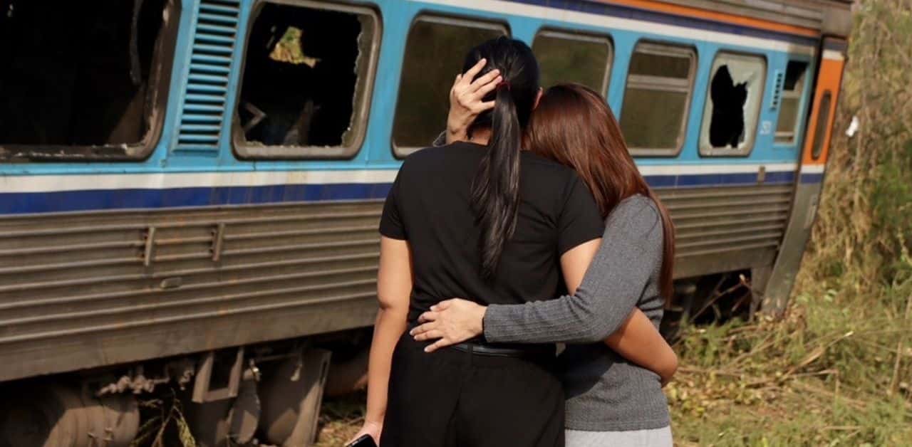 Crane collapses onto train leaving 32 deaths