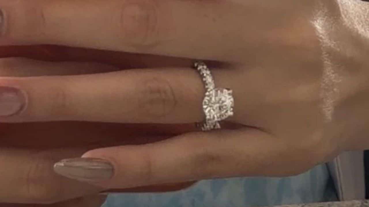 Thai couple lost diamond ring in music festival in Phuket