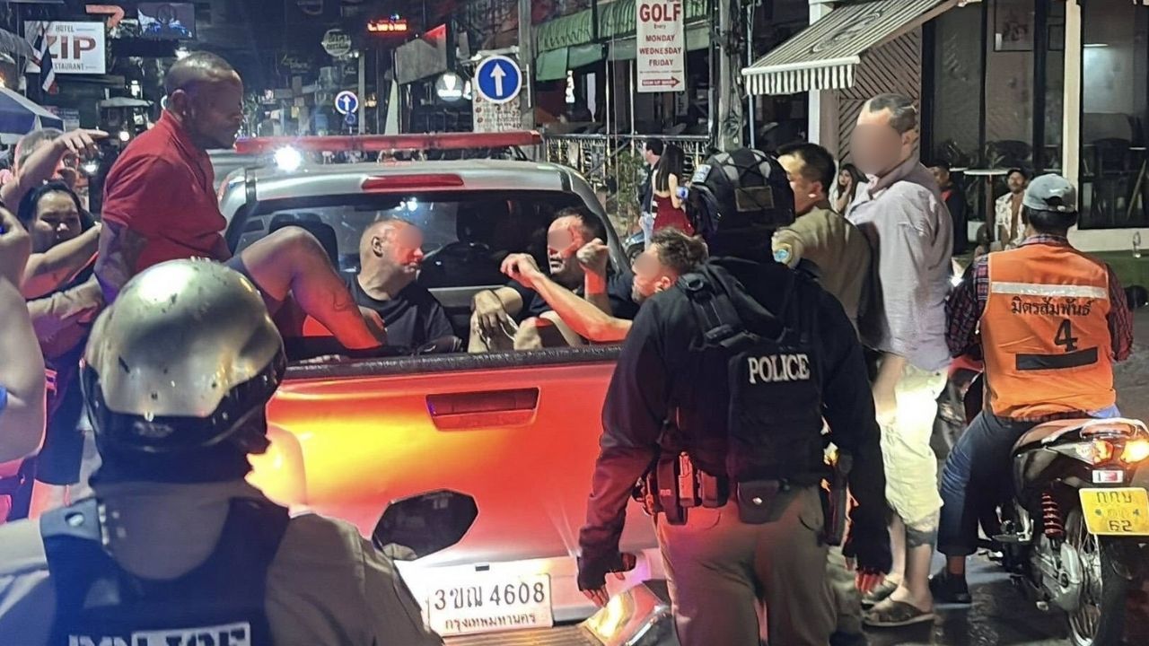 Foreigners reconcile after altercation on Pattaya road