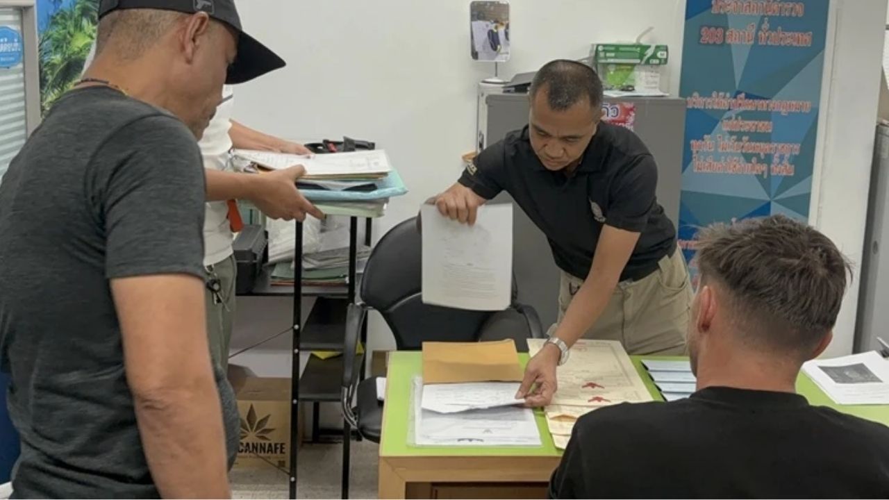 Danish man steals property documents from Chinese investor in Koh Samui
