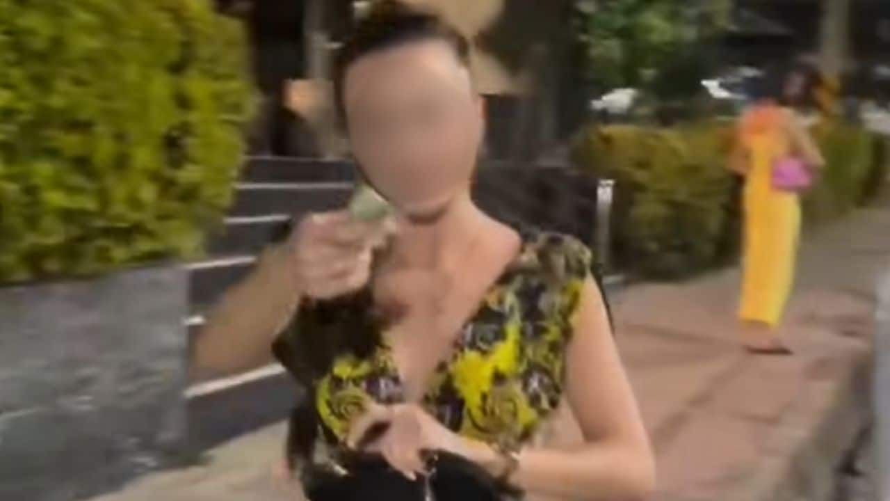 Thai netizens divides over additional fare for shared taxi ride