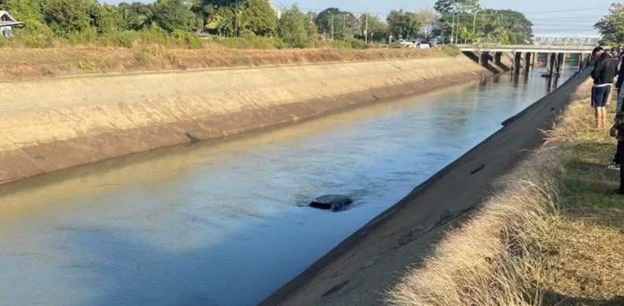 Car and skeleton found in Kanchanaburi canal