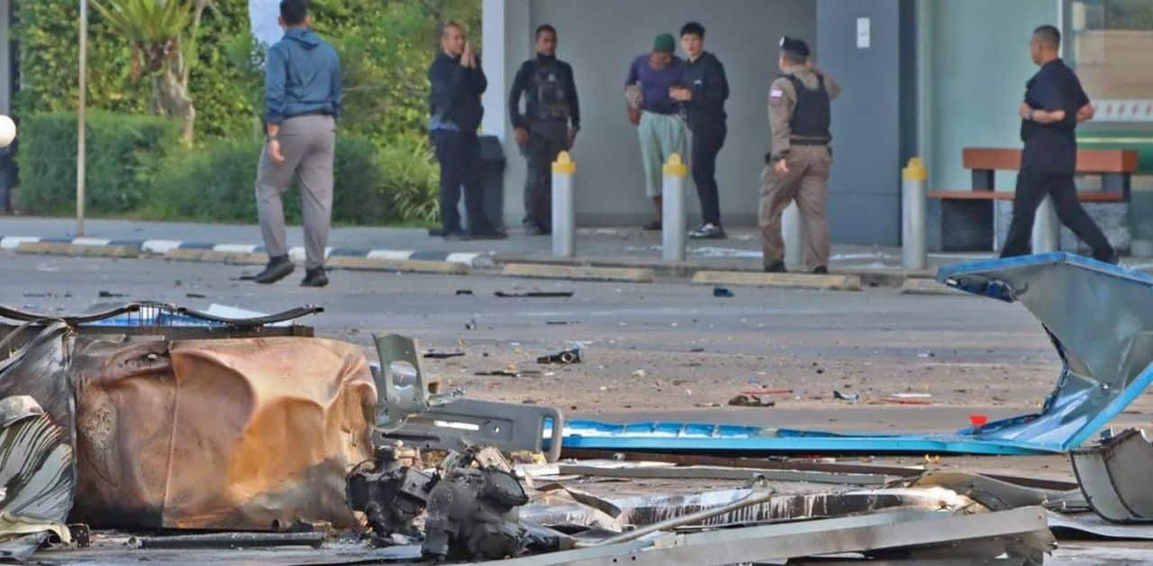 Narathiwat curfew following bombings at petrol stations