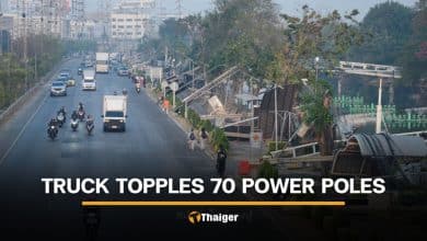 Truck snags wires and pulls down 70 power poles in Samut Prakan | Thaiger