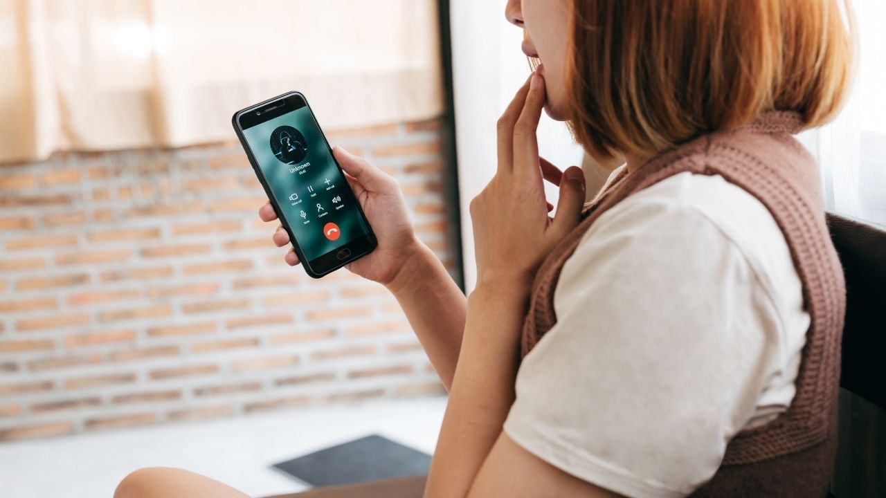 Romance scam leaves woman in debt