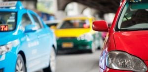 Phuket taxi drivers threaten strike over illegal app-based drivers | Thaiger