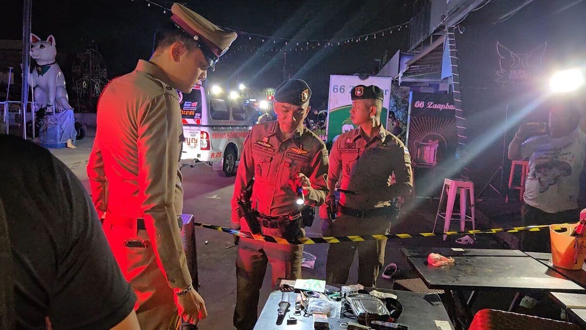 Официант убит после нападения пьяного клиента на персонал из-за отсутствия льда