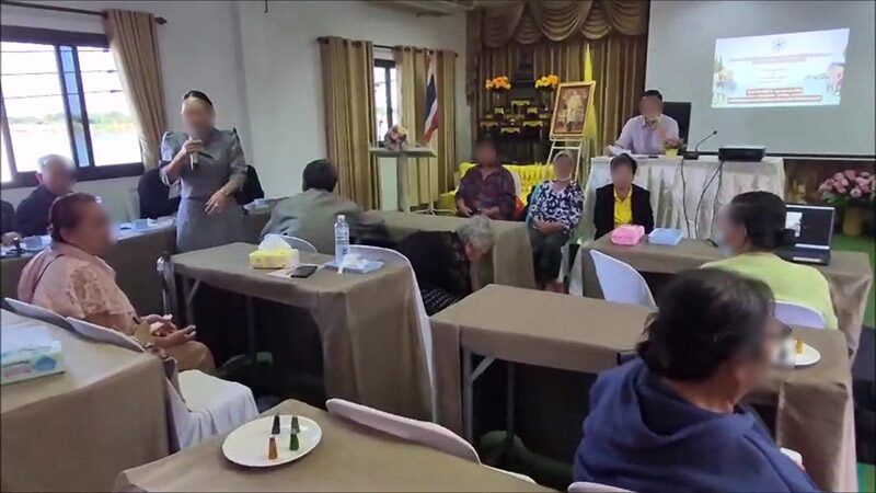 Thai woman claims healing powers with quantum psychic energy | News by Thaiger