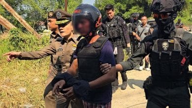 Taxi robbery suspect arrested after knife attack under bridge | Thaiger