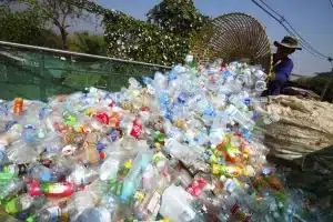 Overloaded landfill prompts urgent waste crisis review in Phatthalung | Thaiger