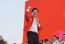 Pheu Thai pledges to top up income to 3,000 Baht for vulnerable Thais | Thaiger