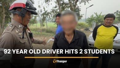 92 year old driver hits students on motorcycle in Nonthaburi | Thaiger