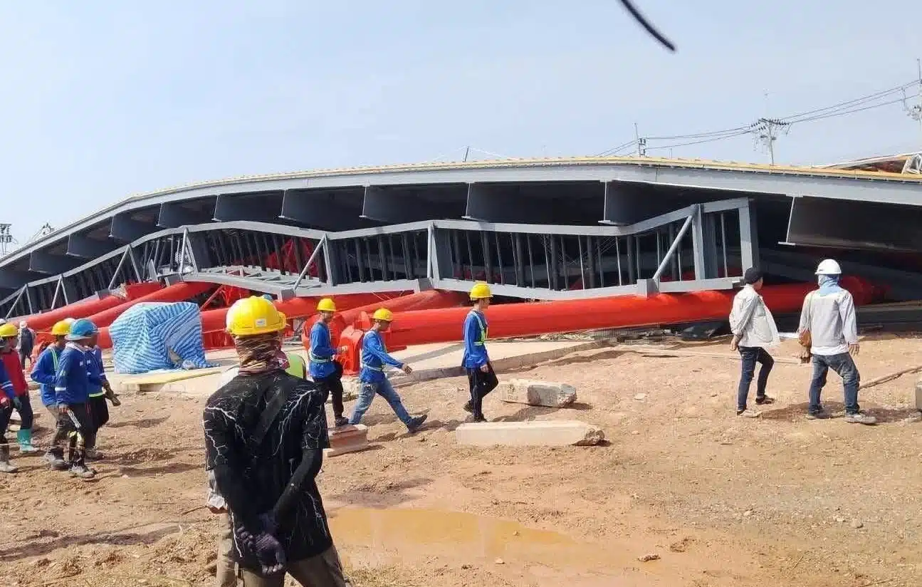 Massive dome collapses at MEA training centre in Samut Prakan | News by Thaiger