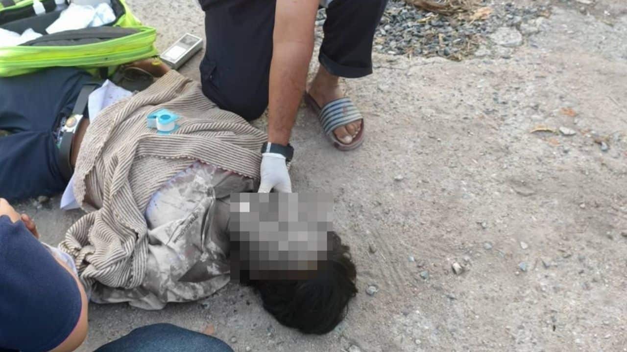 Neck slashing and motorcycle theft in Chon Buri