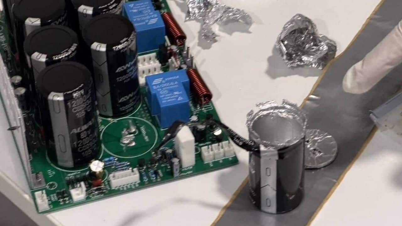 3 Mongolians arrested in Bangkok for smuggling crystal meth using capacitors | News by Thaiger