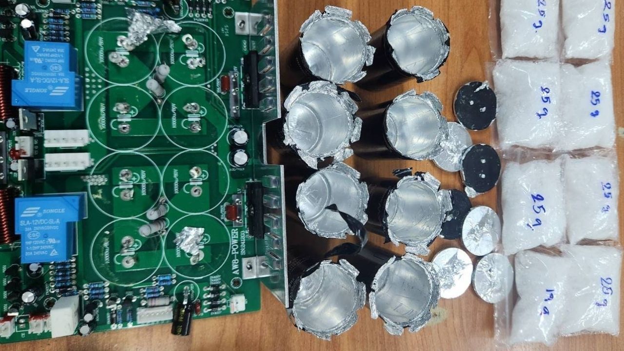 Mongolians hid drugs in capacitors