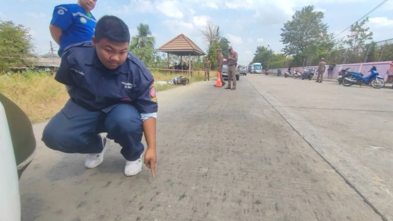 Teen shot dead neighbour