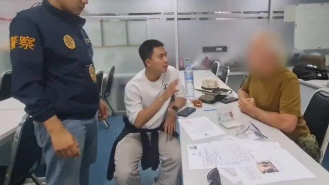 Mr Spray arrested in Bangkok