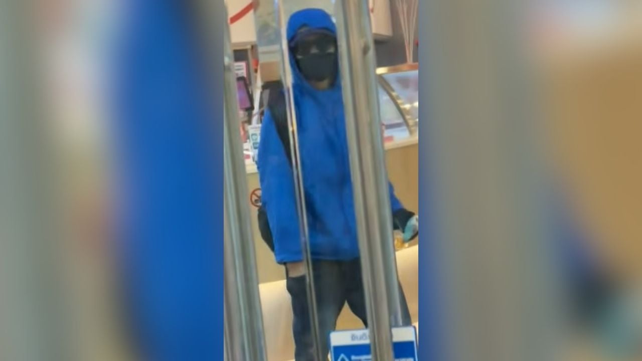 Thai man pours petrol over bank manager in attempted robbery