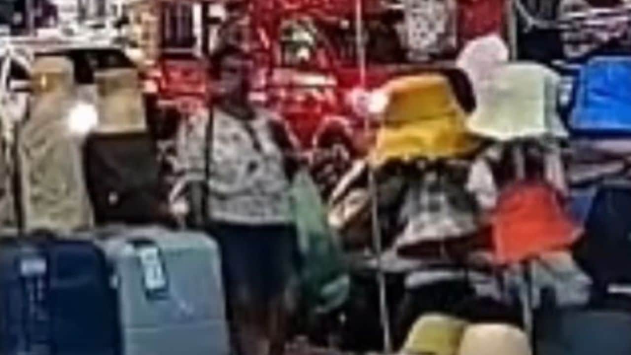 Foreign woman caught stealing suitcase in Phuket