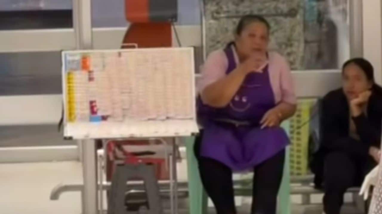 Thai woman finds late mother's lookalike in Phuket