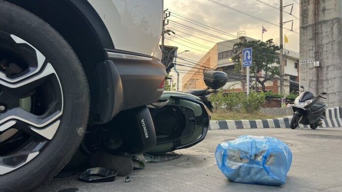 Teen rider tragically killed in Nonthaburi motorcycle crash | News by Thaiger