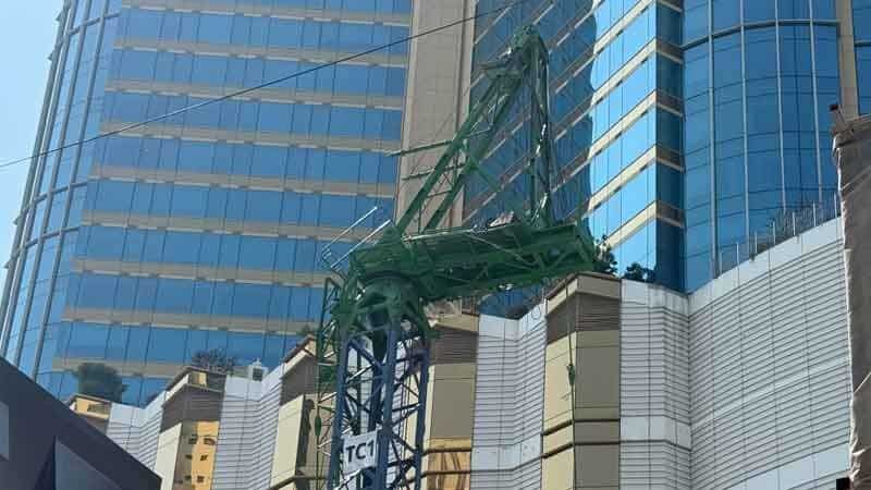 Crane collapse in Bangkok injures two Myanmar workers near Asok mall | News by Thaiger