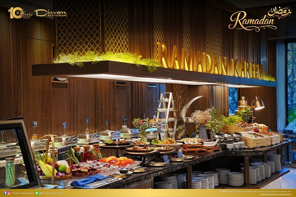 IFTAR International &amp; Seafood Buffet Dinner Diwan Restaurant Bangkok