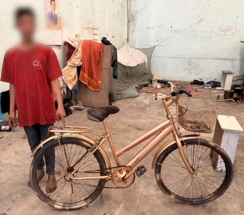 Police arrest 15 year old suspect in bicycle theft case in Nonthaburi