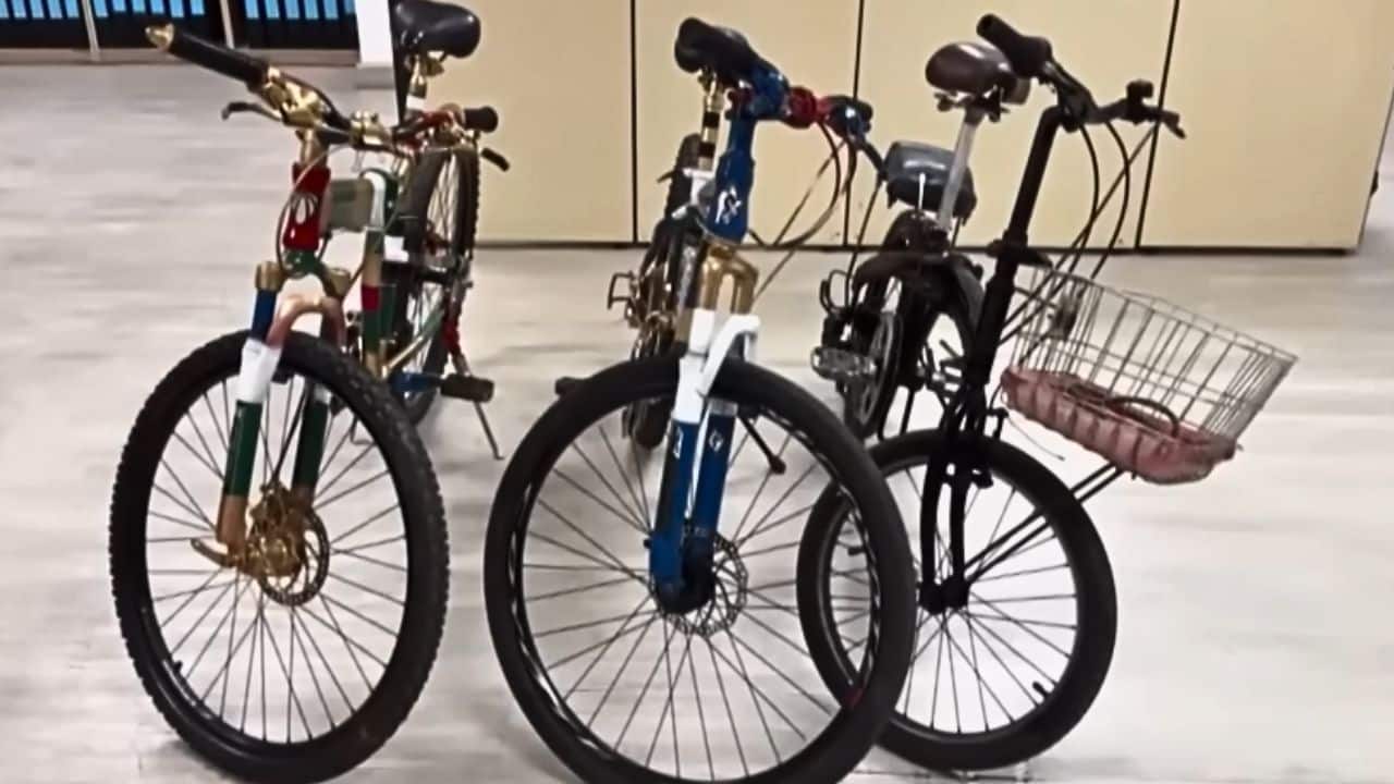 Police arrest 15 year old suspect in bicycle theft case in Nonthaburi