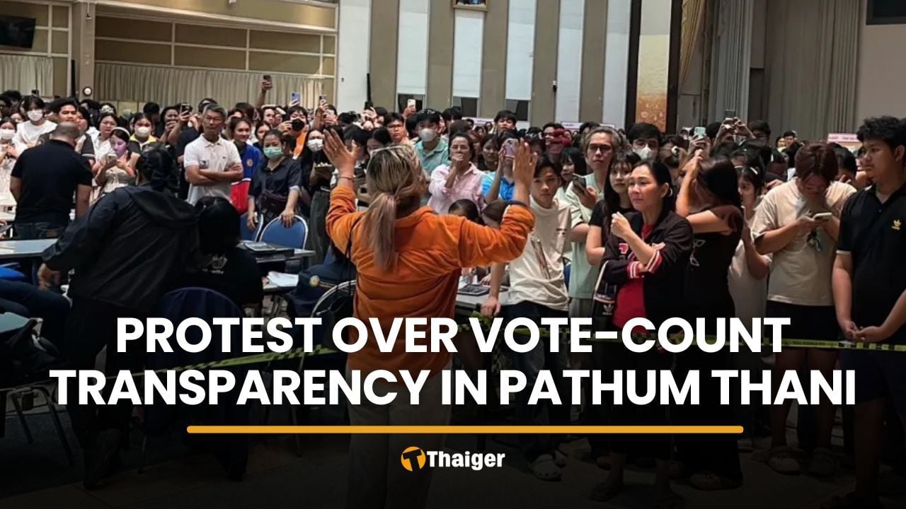 Pathum Thani university students protest alleged election vote-count misconduct | Thaiger