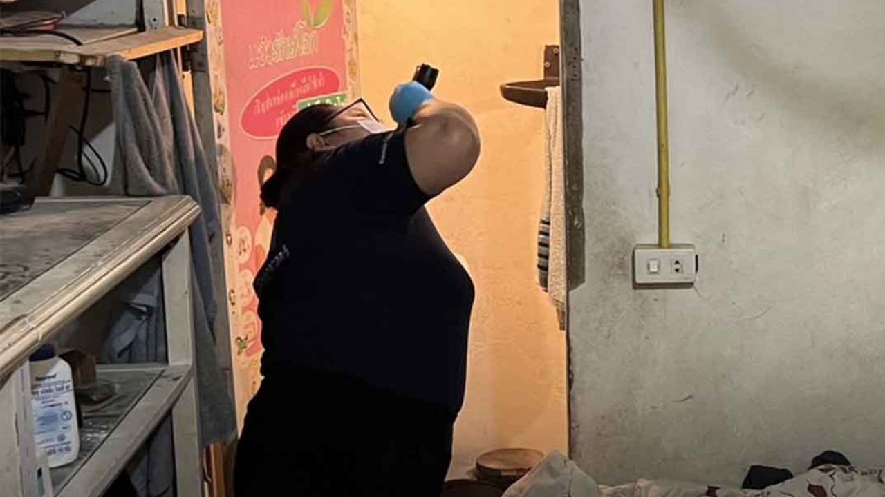 Police and rescue workers at the scene of suspected electrocution in Nonthaburi