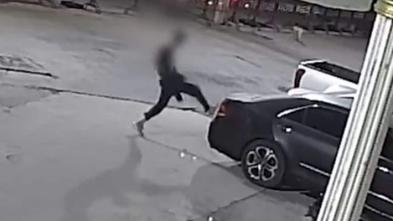 Chinese man seen on CCTV damaging parked car in Chon Buri