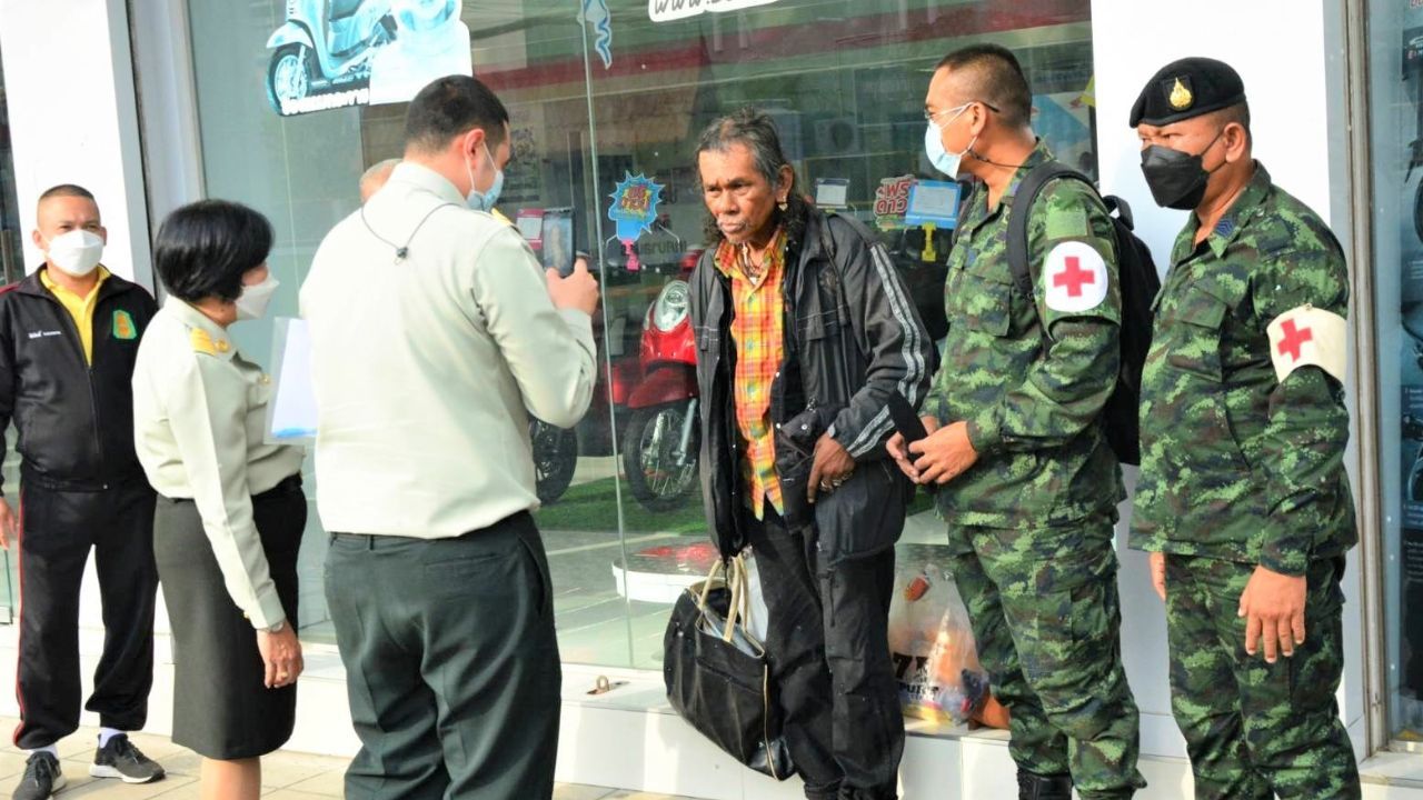 Khao Kho veteran found homeless after online post draws attention