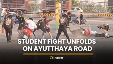 Knives and sickles seen as student fight unfolds on Ayutthaya road | Thaiger