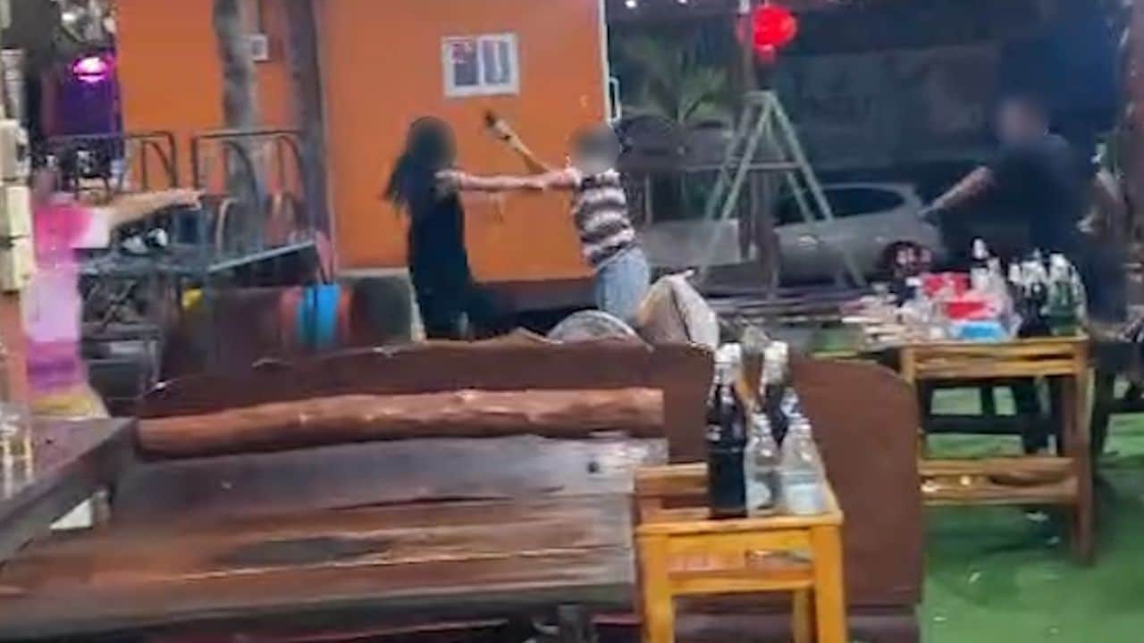 Senior officer accused of hitting woman with bottle in Chaiyaphum