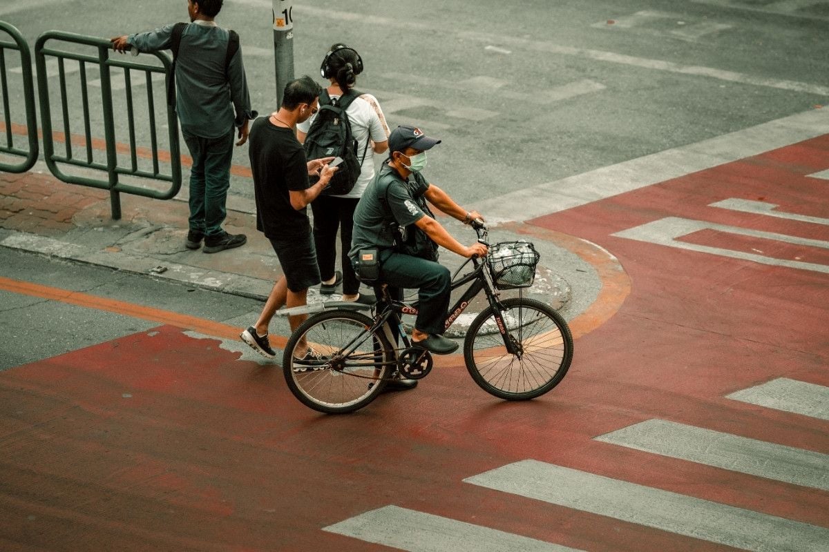 crosswalk in bangkok