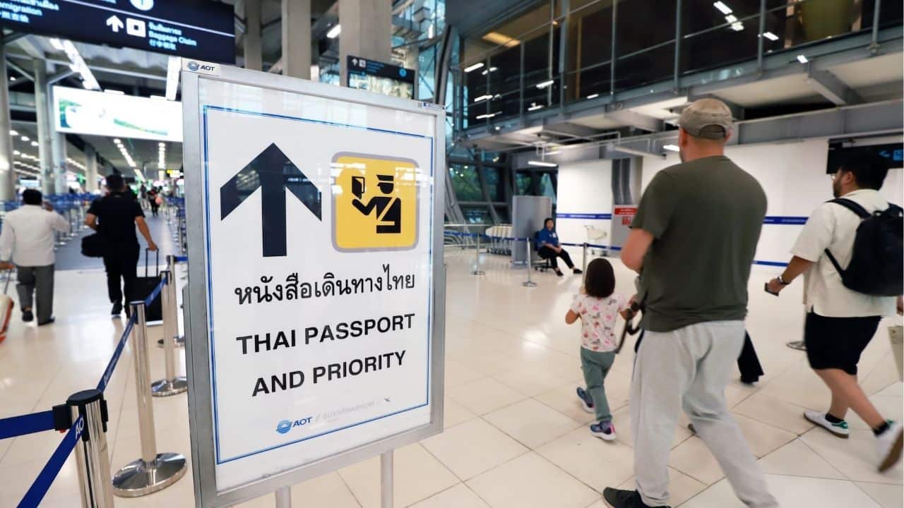 6 ways your transit route can affect entry into Thailand | News by Thaiger
