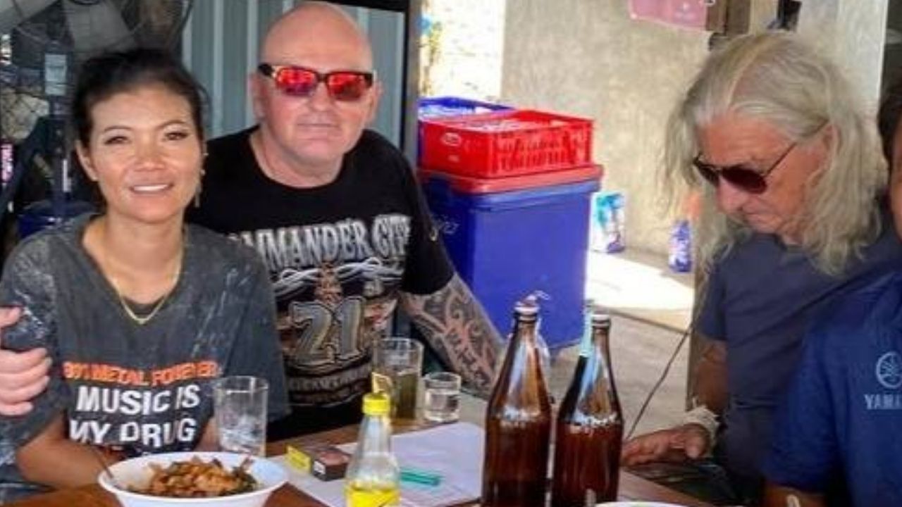 Thai woman marries two foreign men