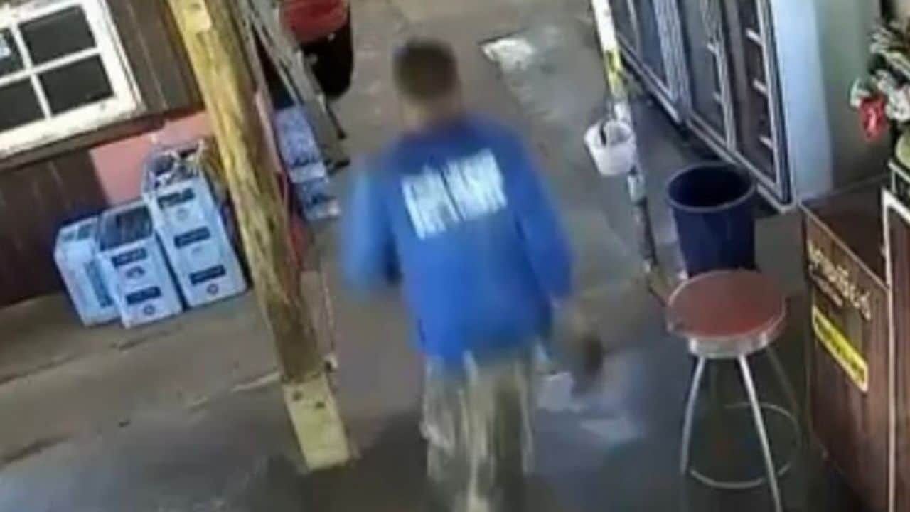 Ex-park ranger shoots colleague over land dispute