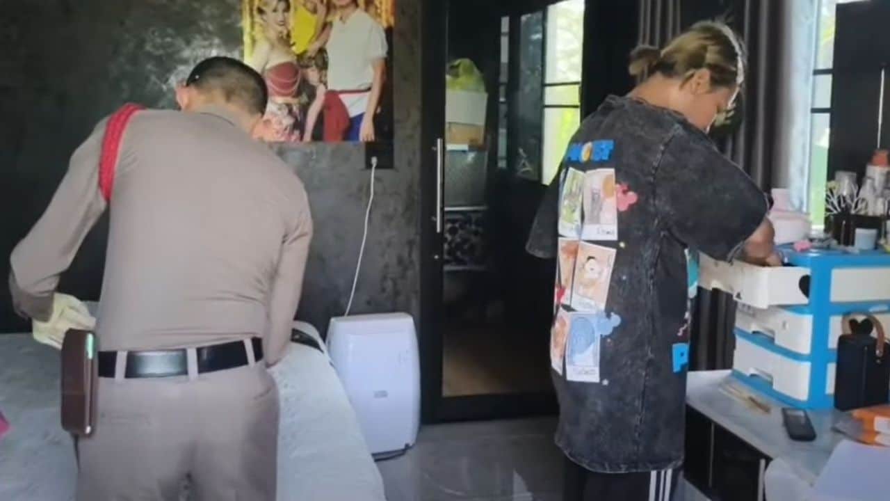 Foreign transwoman steals from Thai family
