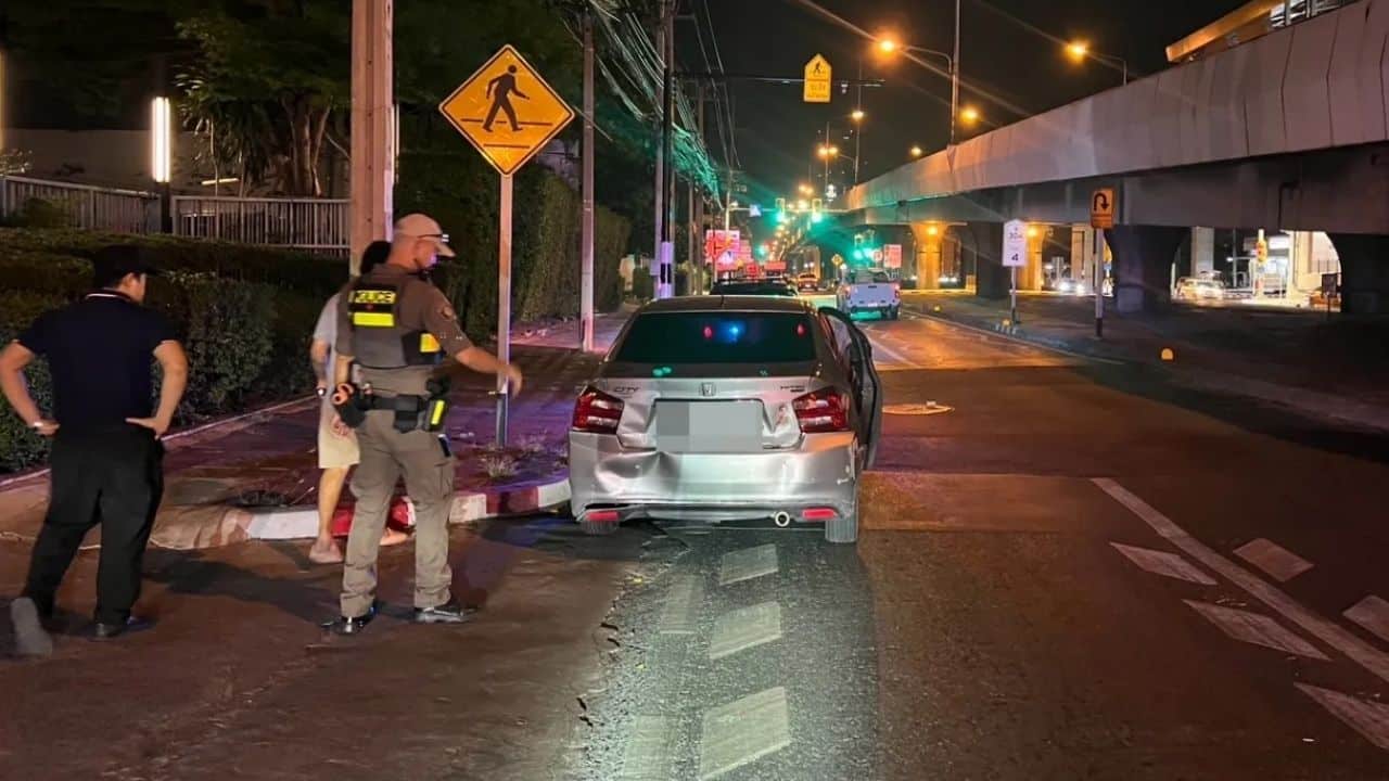 Friend borrows car and returns it with blood and damage