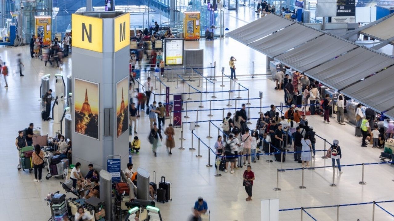 Suvarnabhumi Airport check-in counter