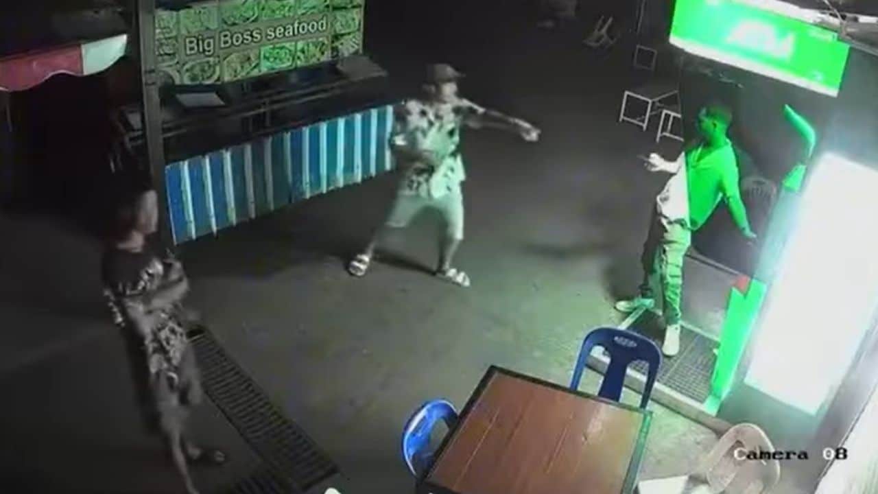 Foreign man robbed at Phuket ATM