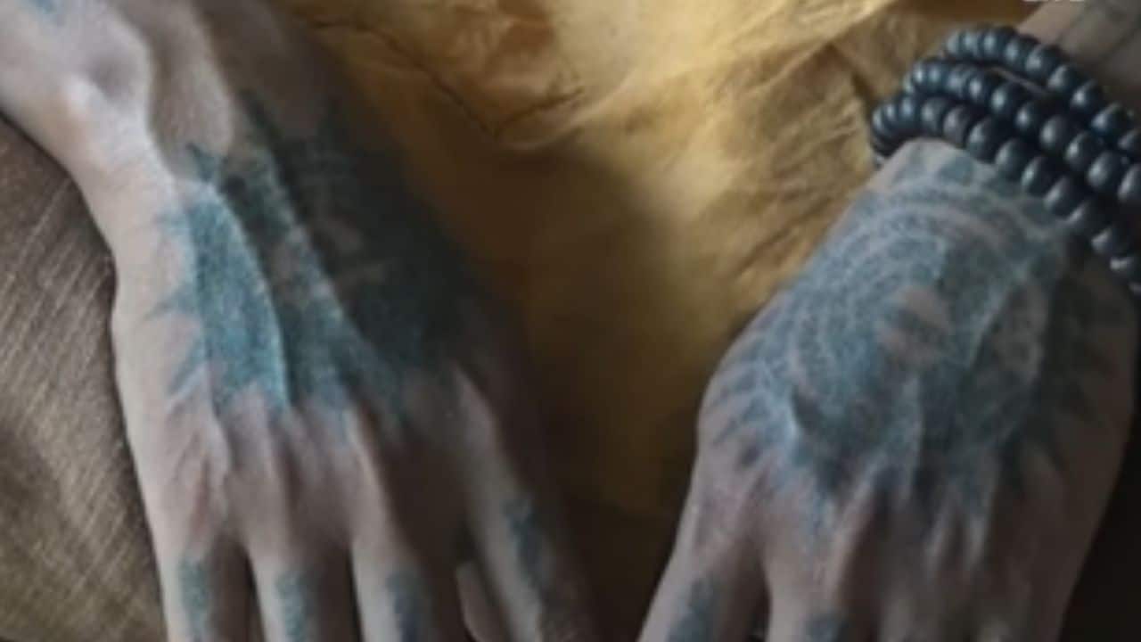 Thai monk denies affair with woman