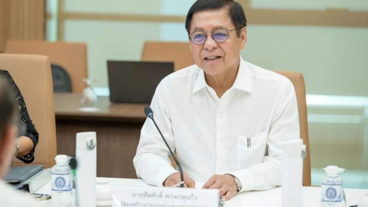 Thailand to cut visa-free stay to 30 days, Foreign Ministry says